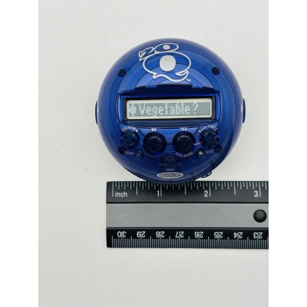 RADICA Handheld Game 20Q Battery Operated Blue 20 Questions 2009 Tested Works